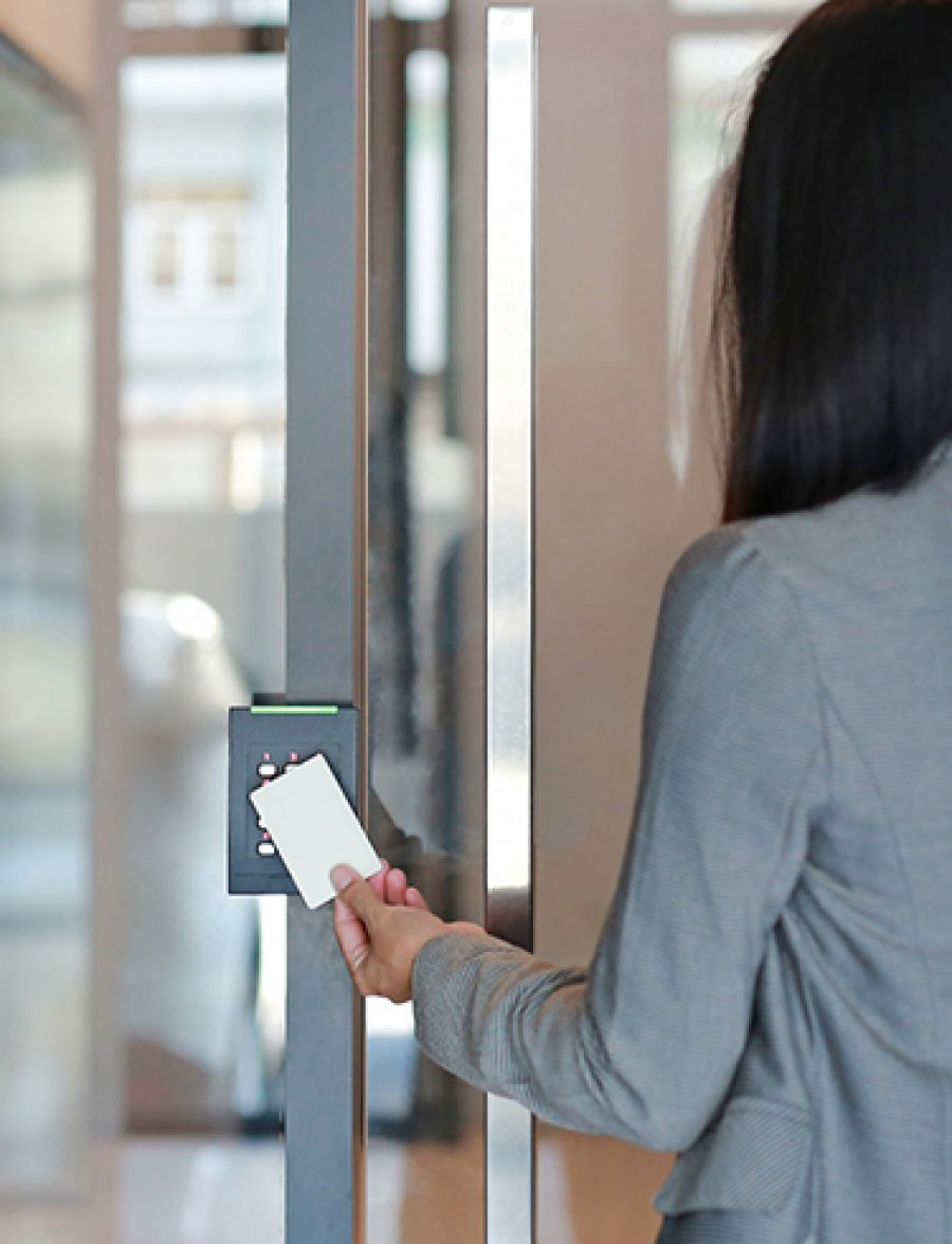 Time will tell: How AI detects attendance irregularities for payroll in real time 