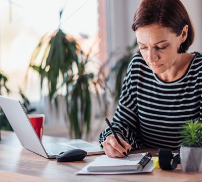 Daily Money Habits for Financial Success at Work