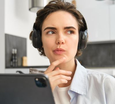 The rise of AI assistants in HR and finance teams